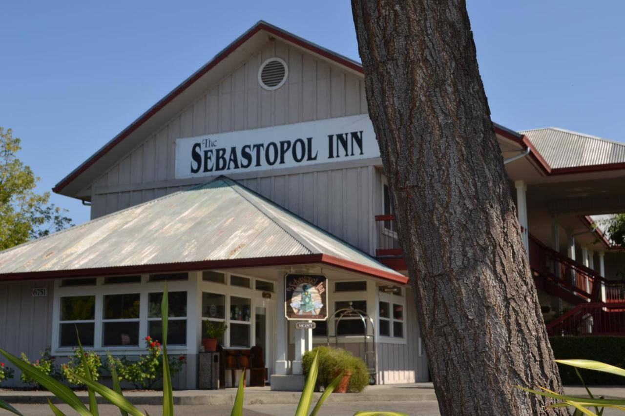 Sebastopol Inn Exterior photo